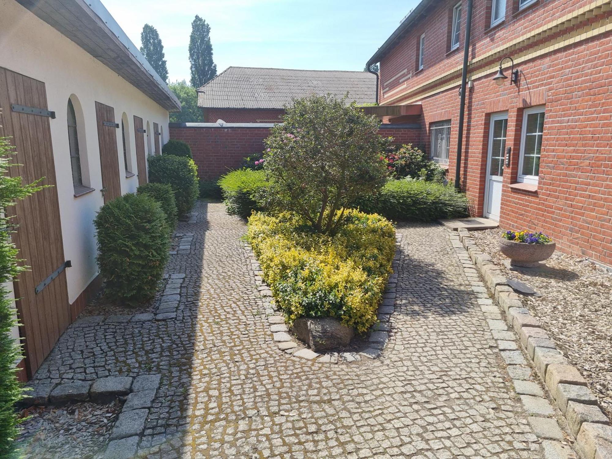 Ferienwohnungen Springer In Schoenefeld Ot Grossziethen Div Apartments Fuer Bis Zu 6 Personen Kültér fotó